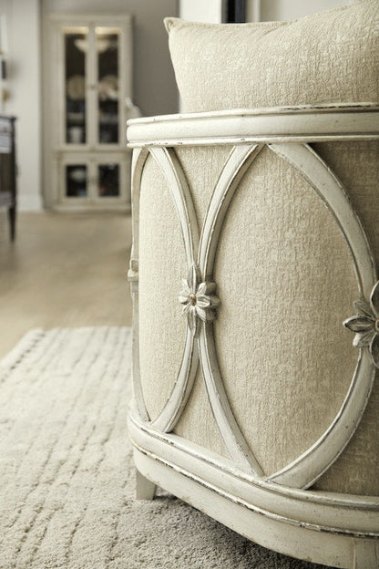 MARIETTE ARMCHAIR