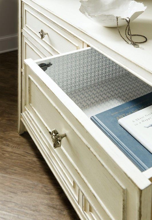 ANASTASIE DRESSER
