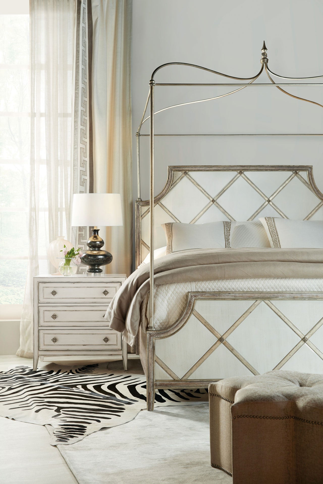 ANASTASIE NIGHSTAND