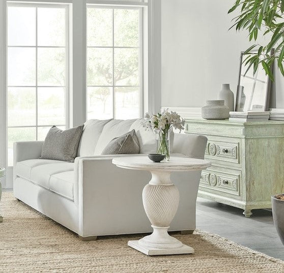 TRADITIONS ROUND SIDE TABLE