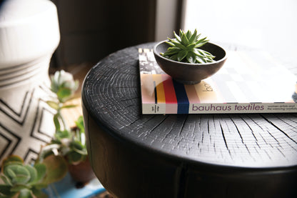 CARVED STUMP SIDE TABLE- BLK