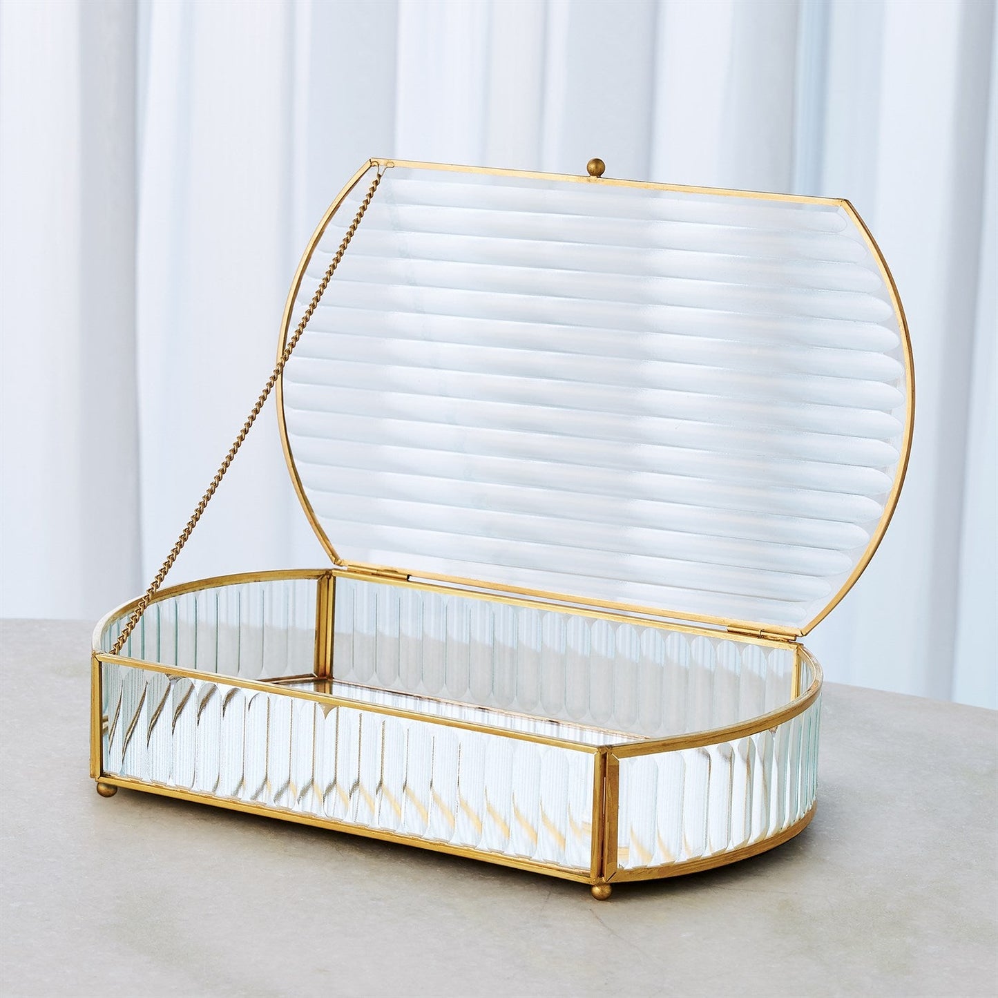 REEDED GLASS BOX OVAL