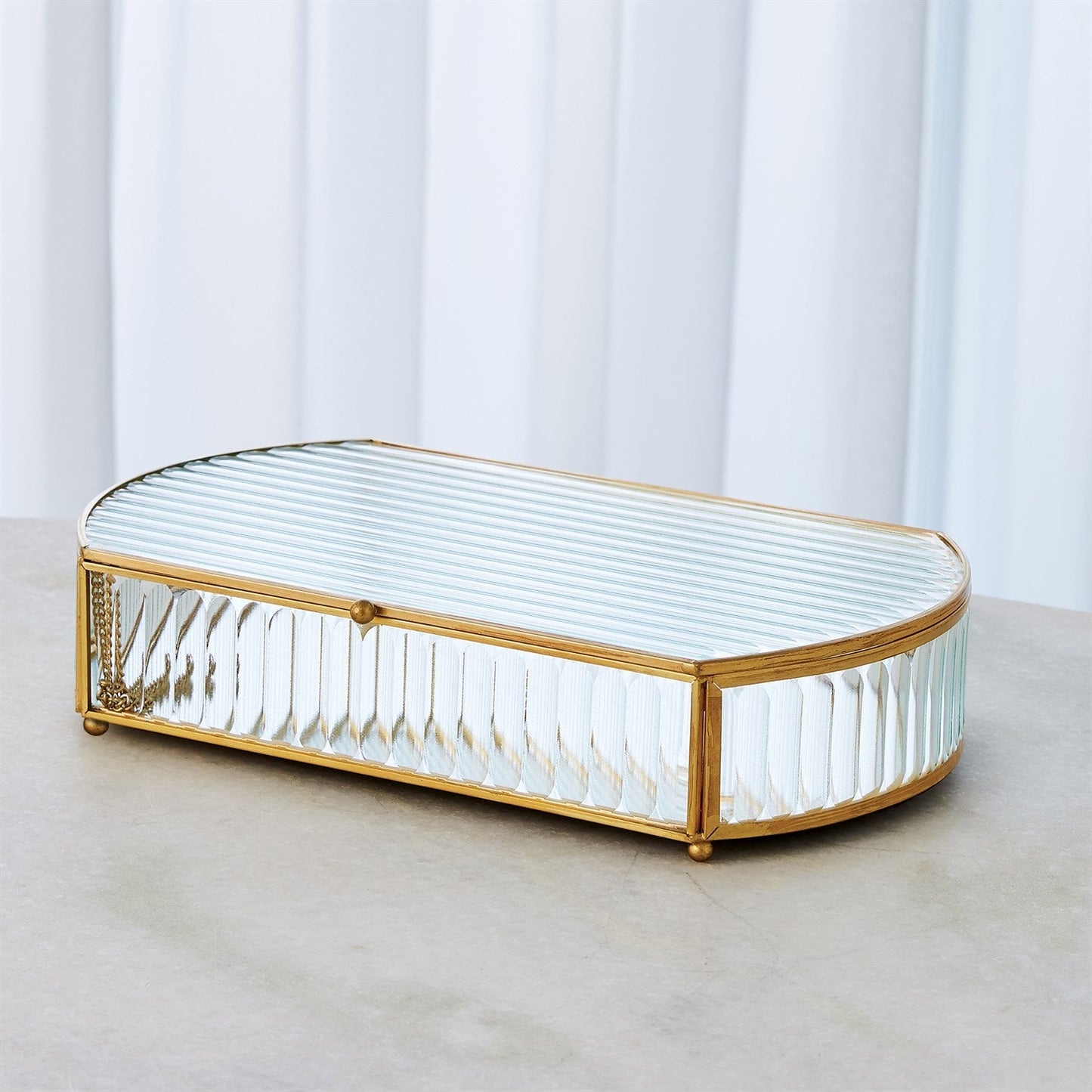 REEDED GLASS BOX OVAL