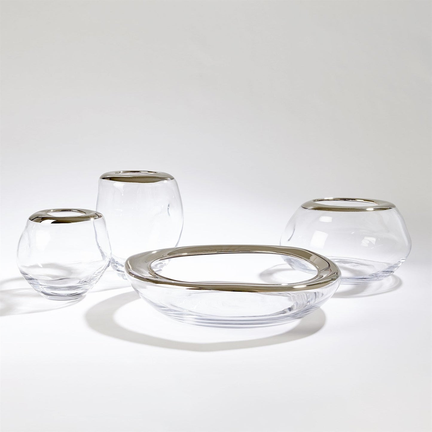 ORGANIC FORMED VASE- MED