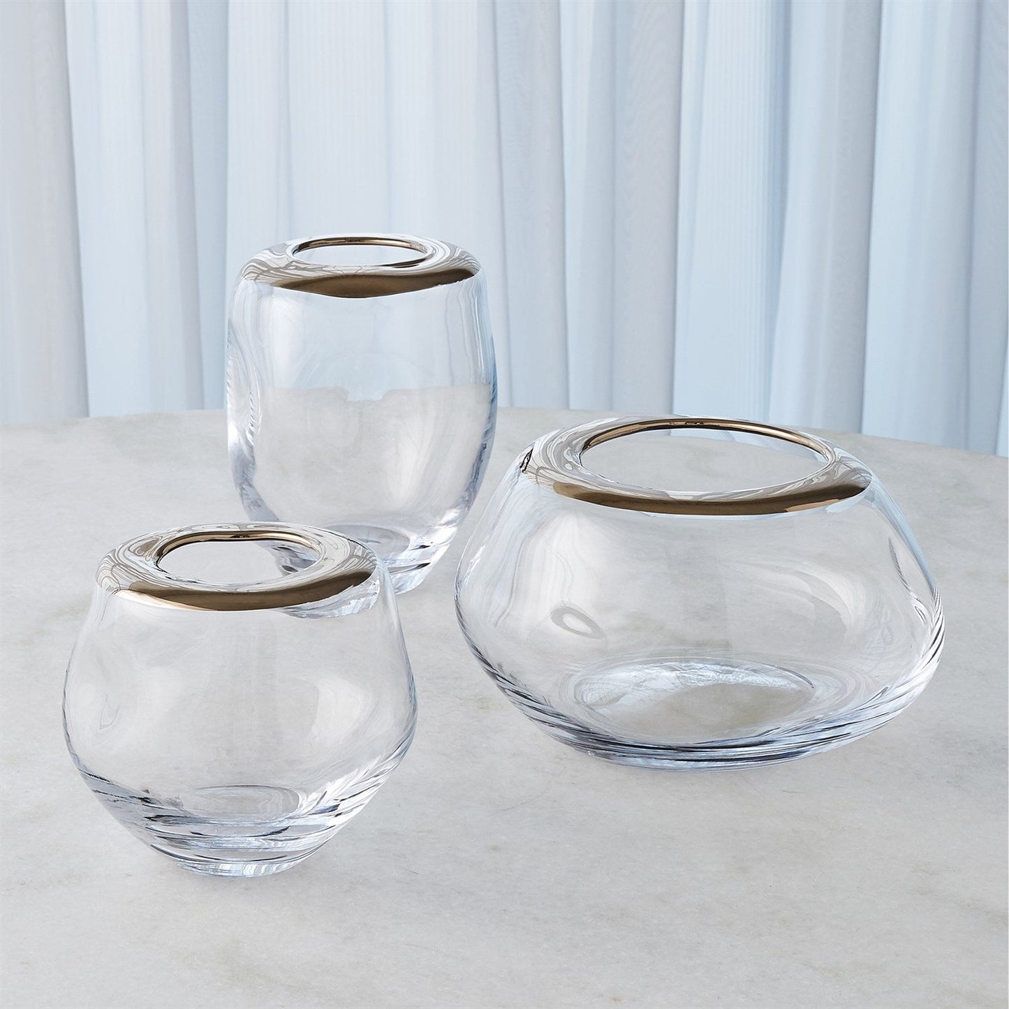 ORGANIC FORMED VASE- SM